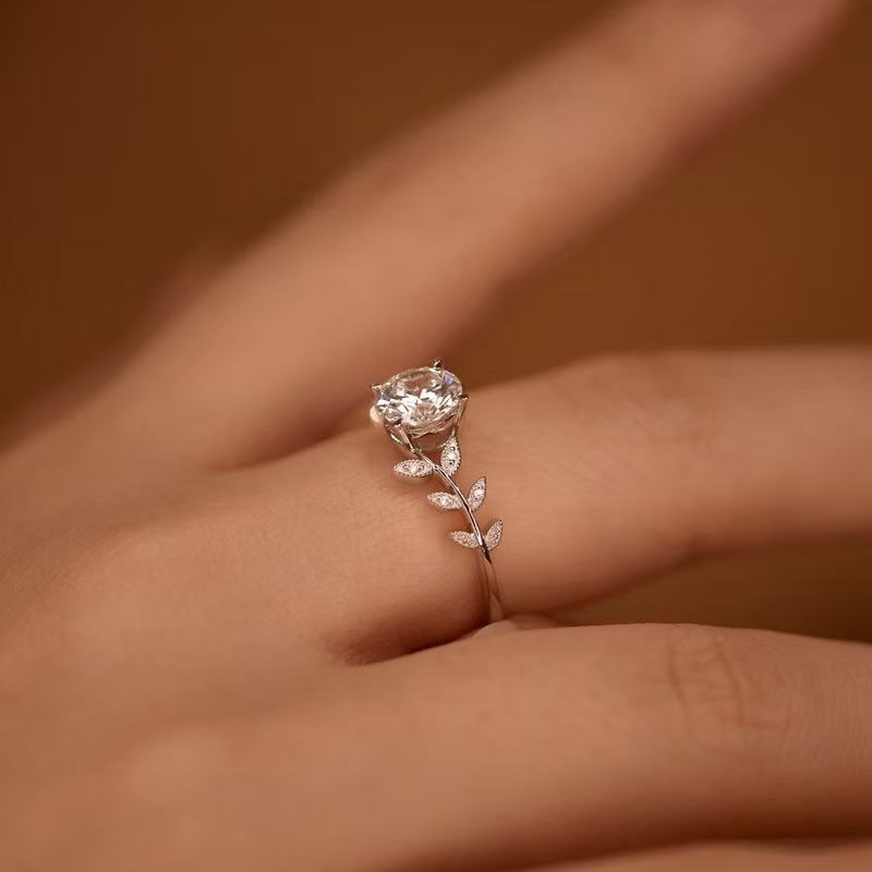 Funkelnder Damenring Designer Schmuck Elegant Und Angenehm_voghion.com