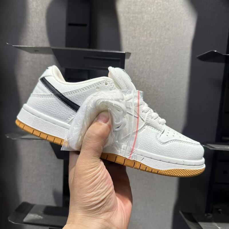 High-End Rubber Sole Dunk Sb White and Black Raw Rubber Low-Top Air Cushion Low-Top Sneakers Versatile Sports Shoes for Students