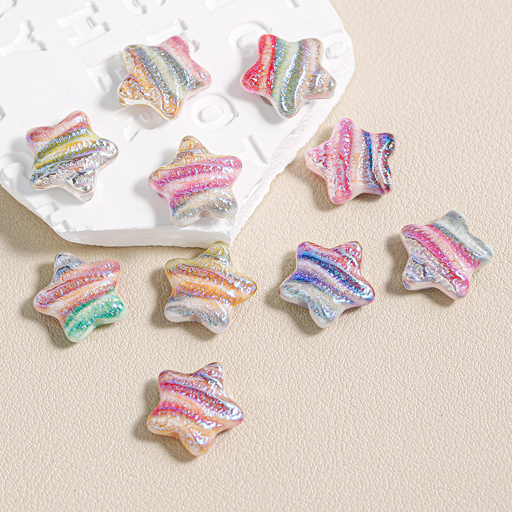 Pintura al óleo de Heidi estrella de pentacos a través del agujero de cuentas a granel pulsera de color galvanizado accesorios de cadena de teléfonos móviles al por mayor