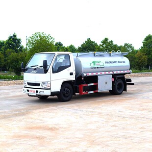 �����Q���ڡ�JMC���С��4x2 5�����X�Ͻ��͹�܇ �����p�����OӋ