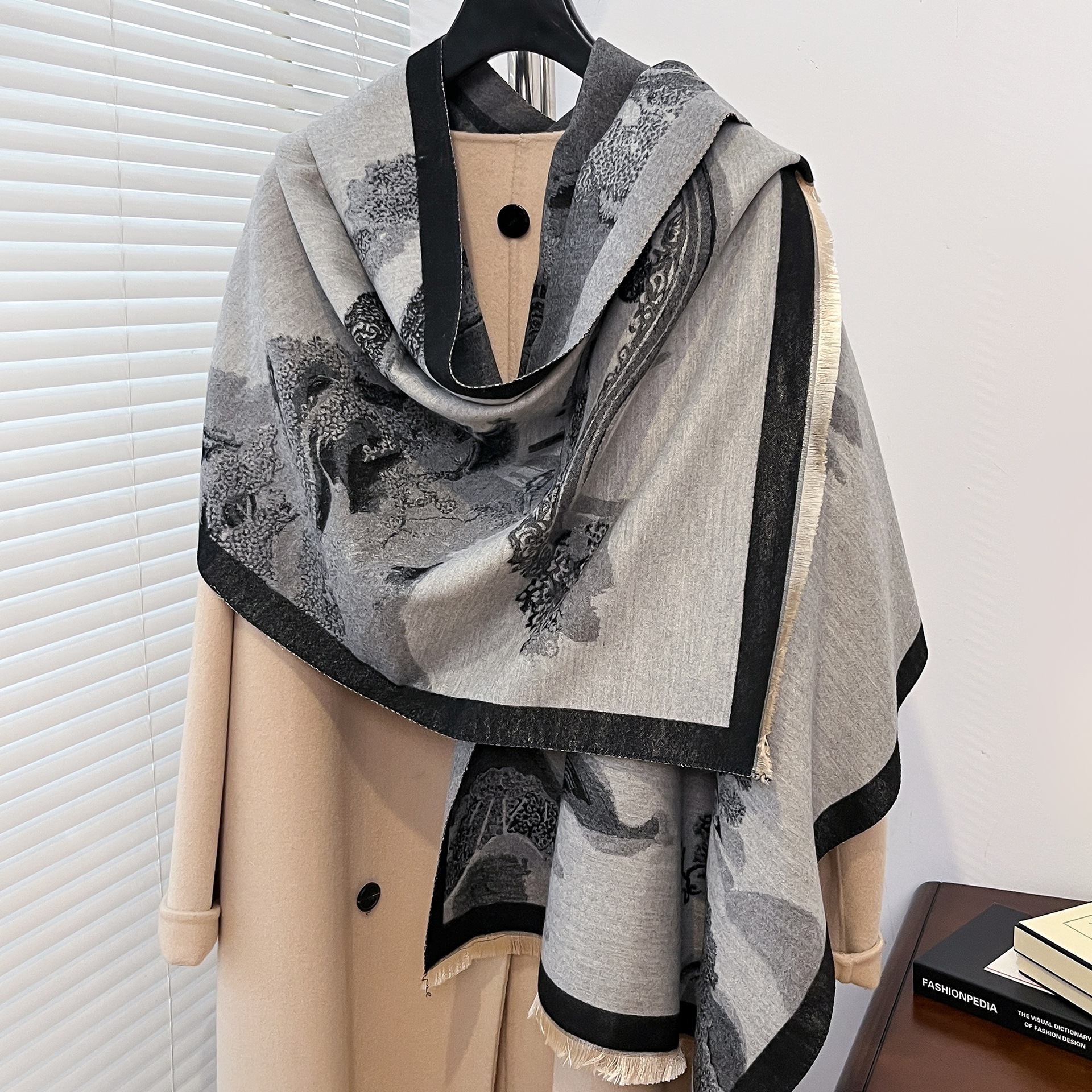 Nuevo estilo antiguo paisaje imita bufandas de cachemira 2024 invierno retro versátil jacquard cálido largo mantel