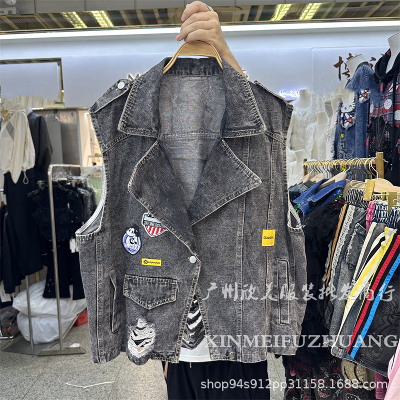 Soft and Comfortable Gray Distressed Washed Personalized Motorcycle Street Performance D2 Denim Vest for Men Soft and Comfortable Gray Distressed Washed Personalized Motorcycle Street Performance D2 Denim Vest for Men