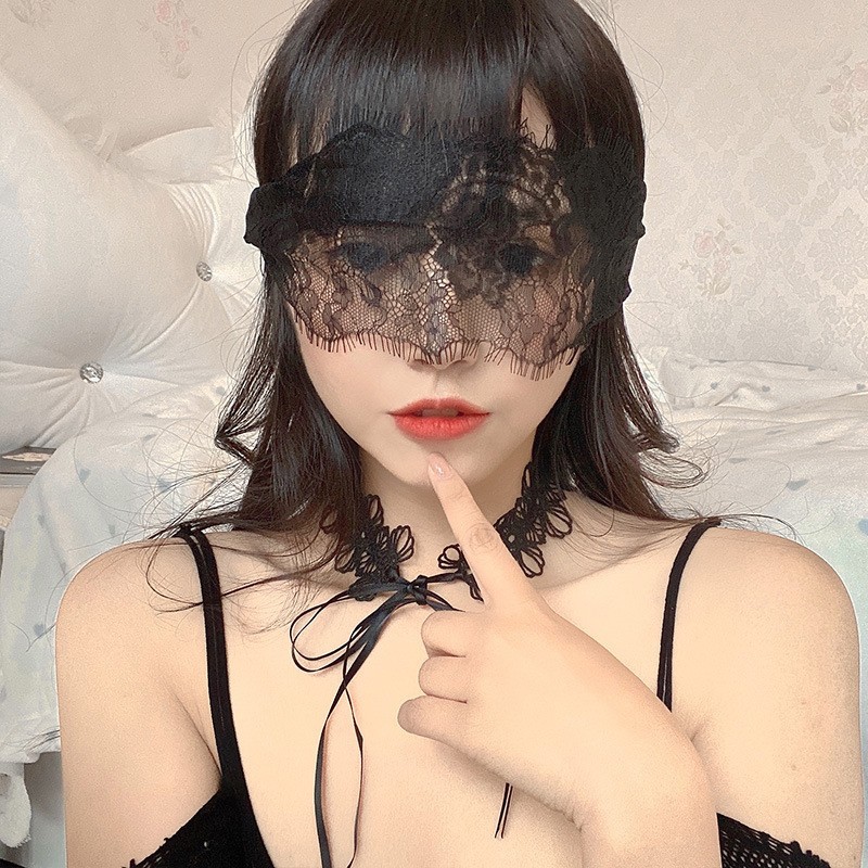 Lace Hollow Eye Mask with Collar and Cuffs, Cosplay Party Queen Set, One Size — detail image 10