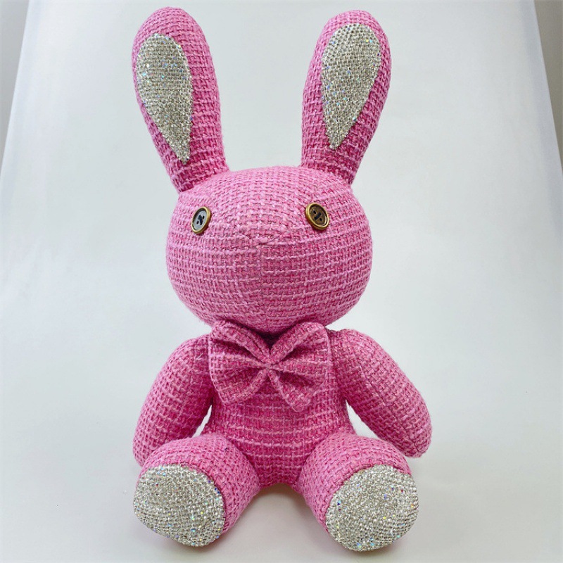 로즈 레드 박힌 토끼