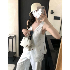 韩版设计感粉色白色爱心扭结背心无袖上衣女2025新款宽松别致上衣