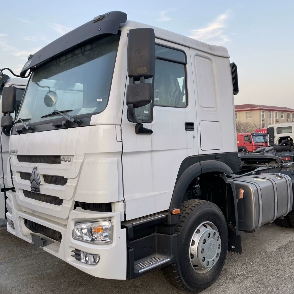 Экспортный тягач Sinotruk 6X4 Howo мощностью 371 л.с. в Малави