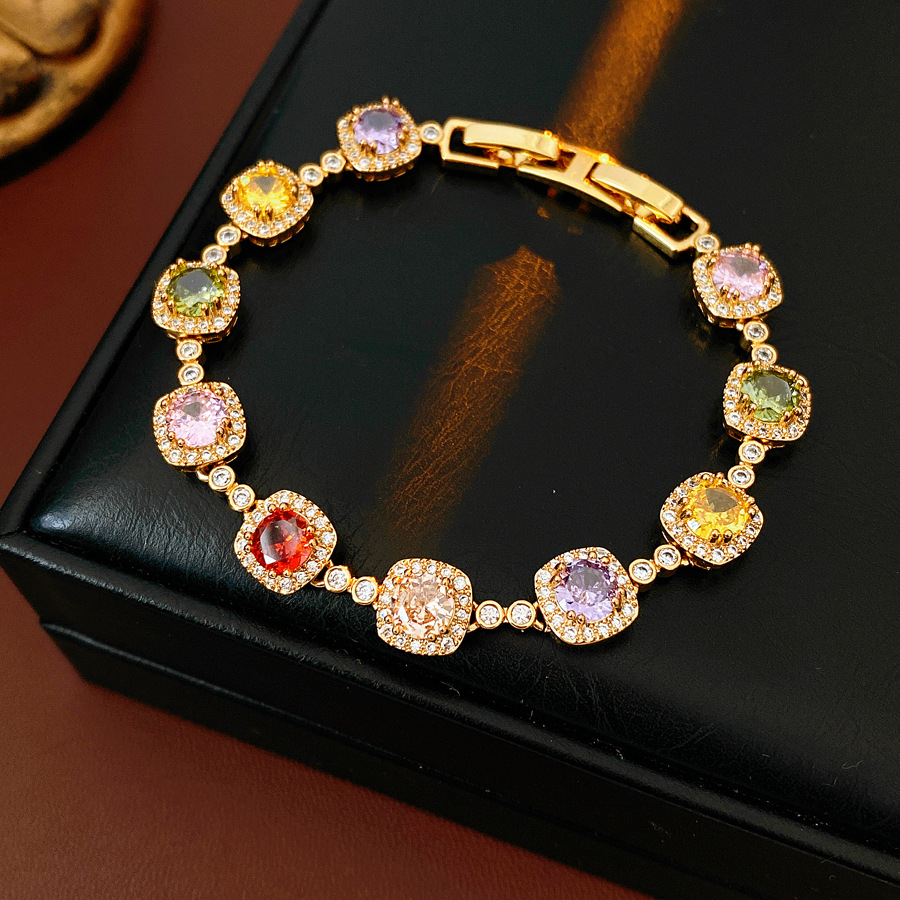Medieval vintage zircon pulsera de hebilla cuadrada ligera lujo pulsera de alta sensación de diseño de nicho exquisita joyería