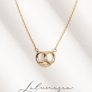 Interwoven love S925 silver plated 18K gold zircon cute alkaline knot bag sterling silver necklace pendant minimalist and meticulous