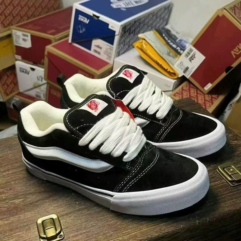 Новые стильные кроссовки с толстой подошвой, черно-белые, мужские и женские, универсальные модные спортивные повседневные туфли для студентов.