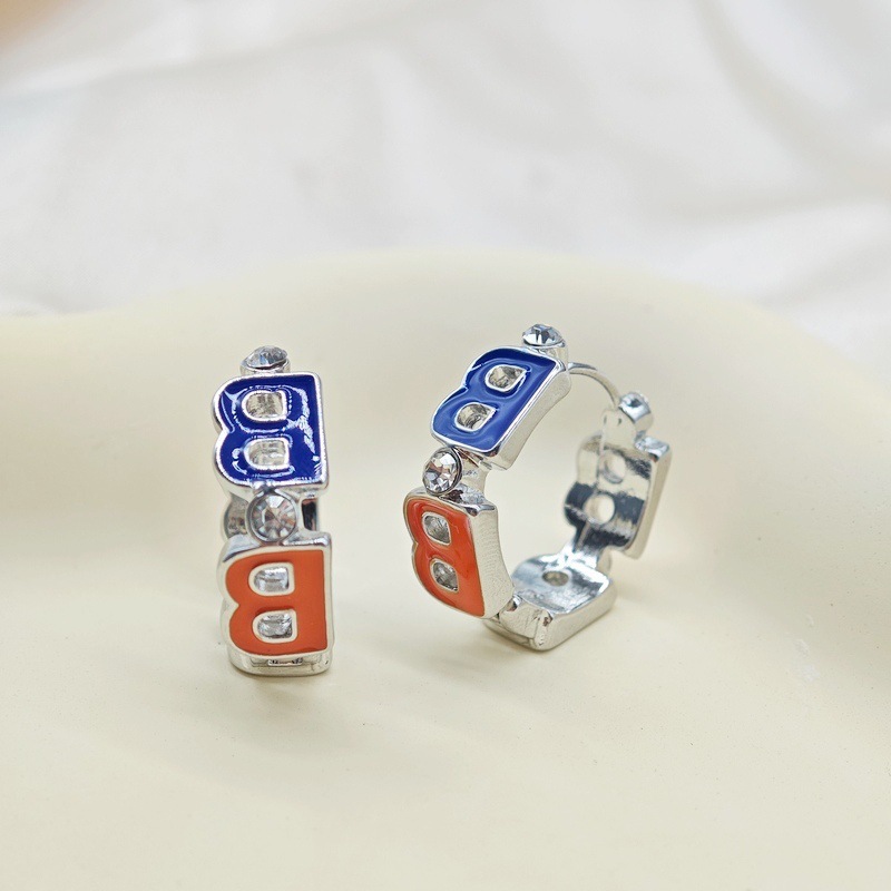 Color goteo de aceite diamantes de imitación letras B hebillas de oreja personalidad de moda todo fósforo nicho nuevo estilo dulce y fresco pendientes pendientes mujeres