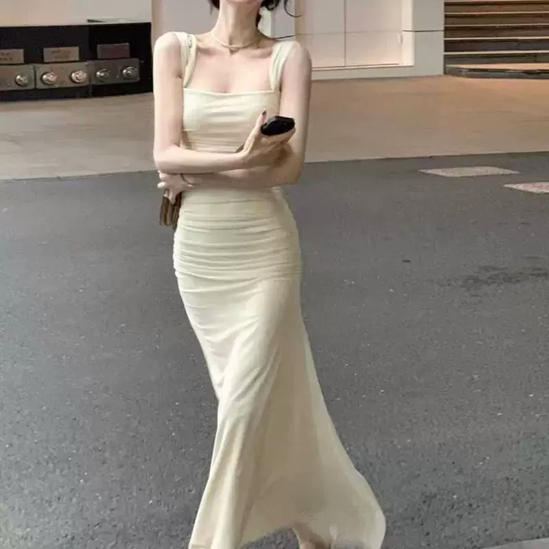 Новый французский темперамент элегантный летний рыбий хвост тонкий и тонкий нишевые простые складки длинные юбки