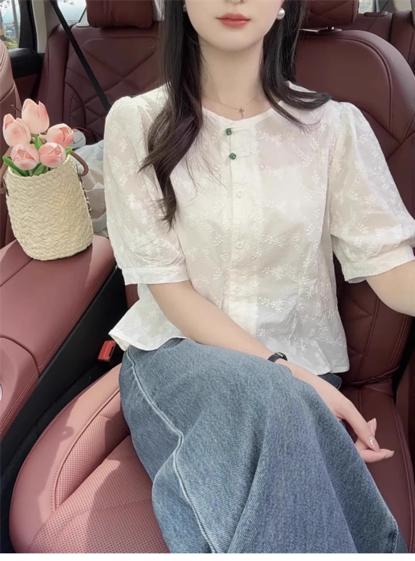 Áo sơ mi ngắn tay thêu hoa cotton trắng dáng nhỏ — Màu trắng chi tiết 3
