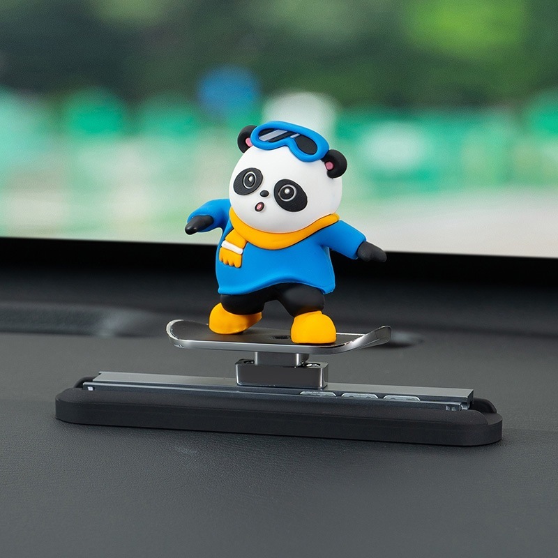 車のスケートボードクマ人形装飾品スライド漫画ダッシュボードスイングクマサスペンドスクリーン装飾品モバイルクマ装飾|undefined