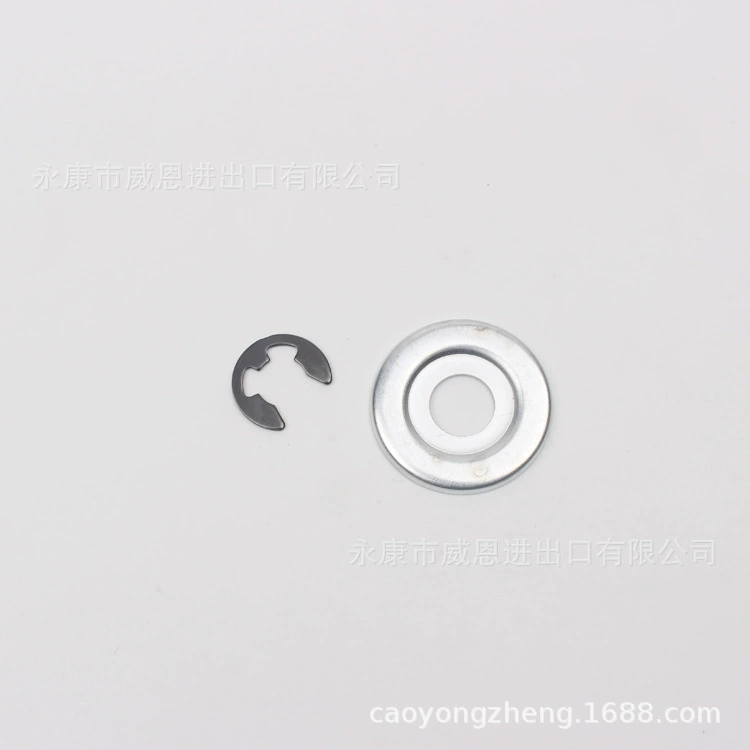 Аксессуары для цепных пил MS250/251/382: стопорное кольцо, малое стопорное кольцо, прокладка.