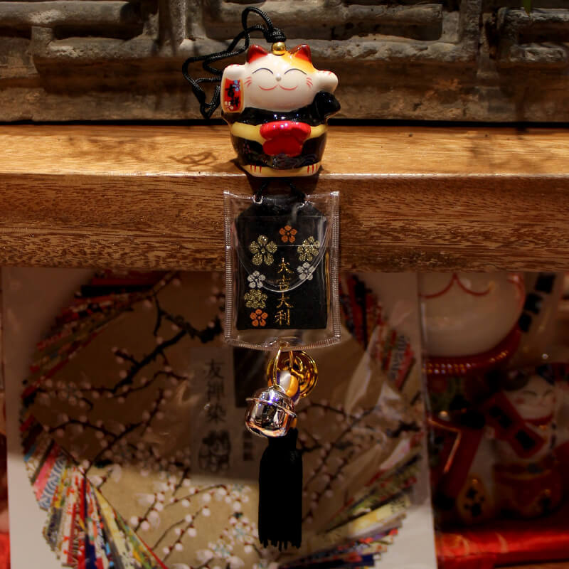 Car decoration bell pendant charm auspicious cloth fortune bag ceramic lucky cat car accessory peace lucky cat ornament