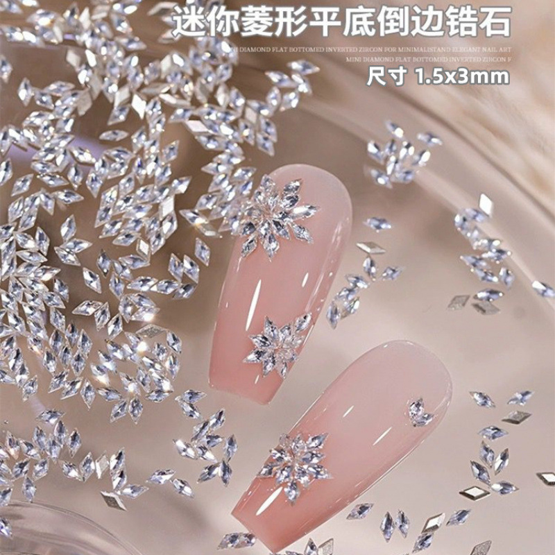 미니 다이아몬드 모양의 평평한 바닥 경사 지르콘