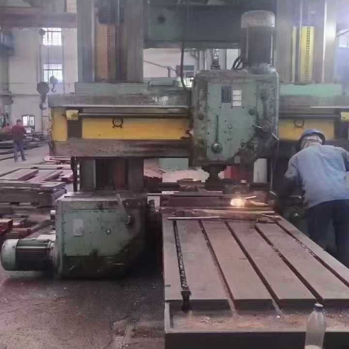 转让二手北一X2010C龙门铣床铣头电机功率:15kw