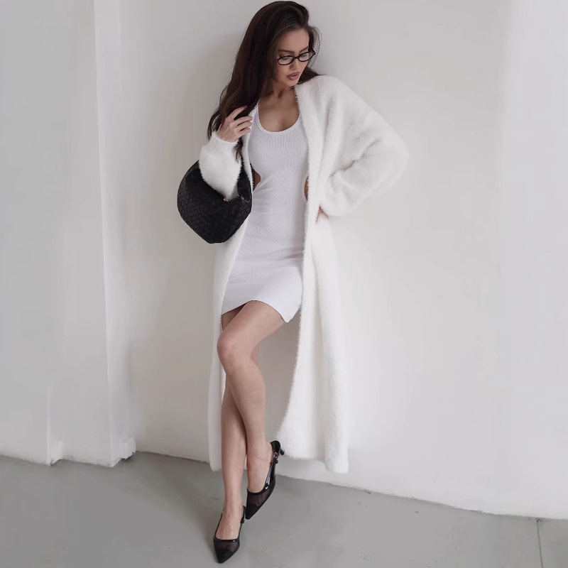 2025 Autumn and Winter Cross-Border European and American Style Hot-Selling Sweaters, Lazy Style Suits, Women's Loose Extended Version Imitation Mink Cardigans