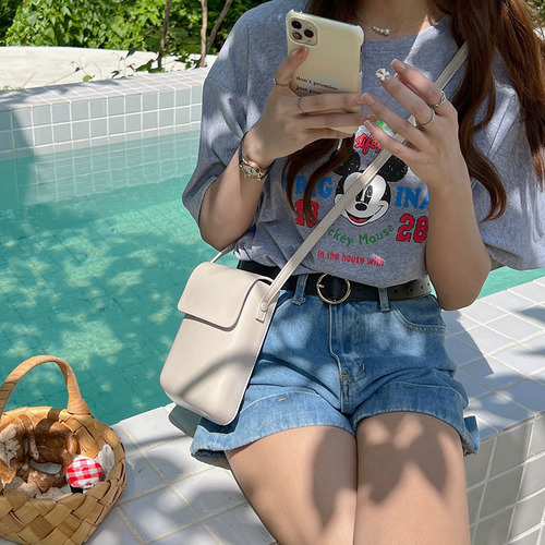  niche versatile vertical style Japanese and Korean coin mobile phone bag simple box bag retro men's and women's texture crossbody bag trend