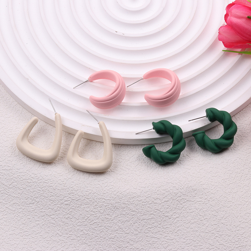 1 Pair Simple Style Classic Style Geometric Spray Paint Arylic Ear Studs display picture 2