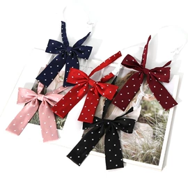 领带;领结/领花;口袋巾