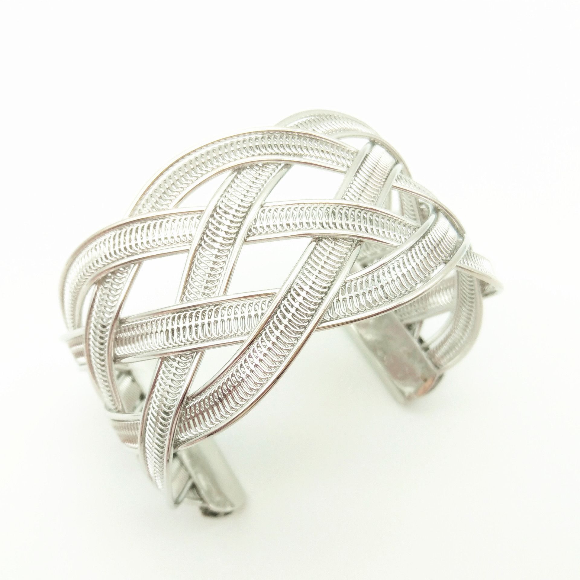 Super amplia superficie tejida malla de superficie abierta pulsera Internet celebridad pulsera hueco moda retro elegante fábrica al por mayor