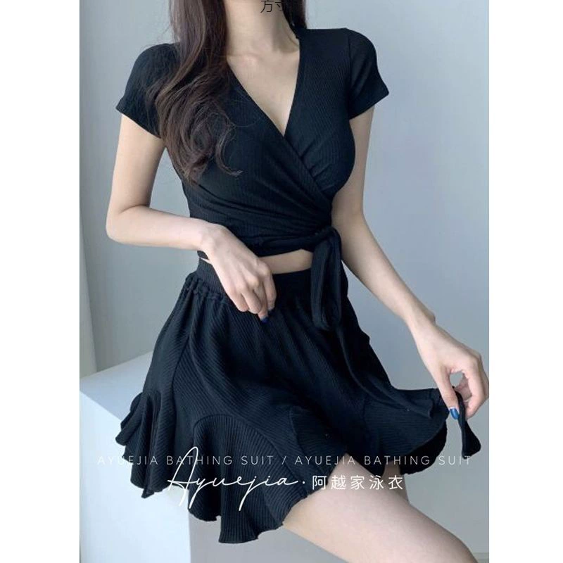 Split supporting swimwear, Korean style, western style
