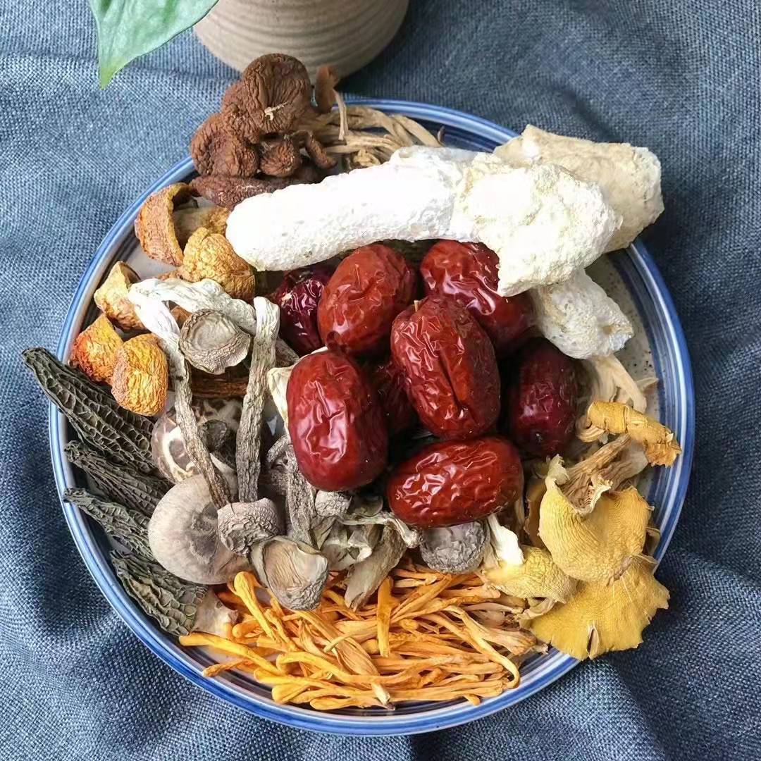 Shangjia Shangyang Guangdong Family Soup Package Lactarius Indicus Snow Pear Sea Coconut Bamboo Sugar Root Decoction Wholesale Materials