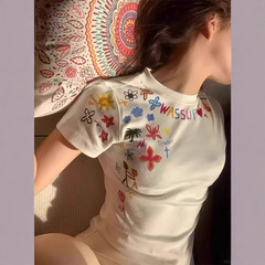 美式辣妹白色涂鸦印花短袖T恤女夏季新款设计感修身显瘦正肩上衣