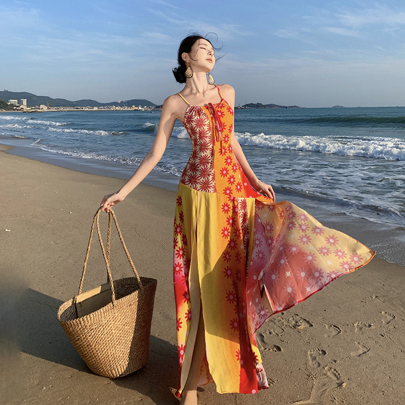 2025实拍上新盛夏热滩原创设计印花吊带开叉度假长款连衣裙