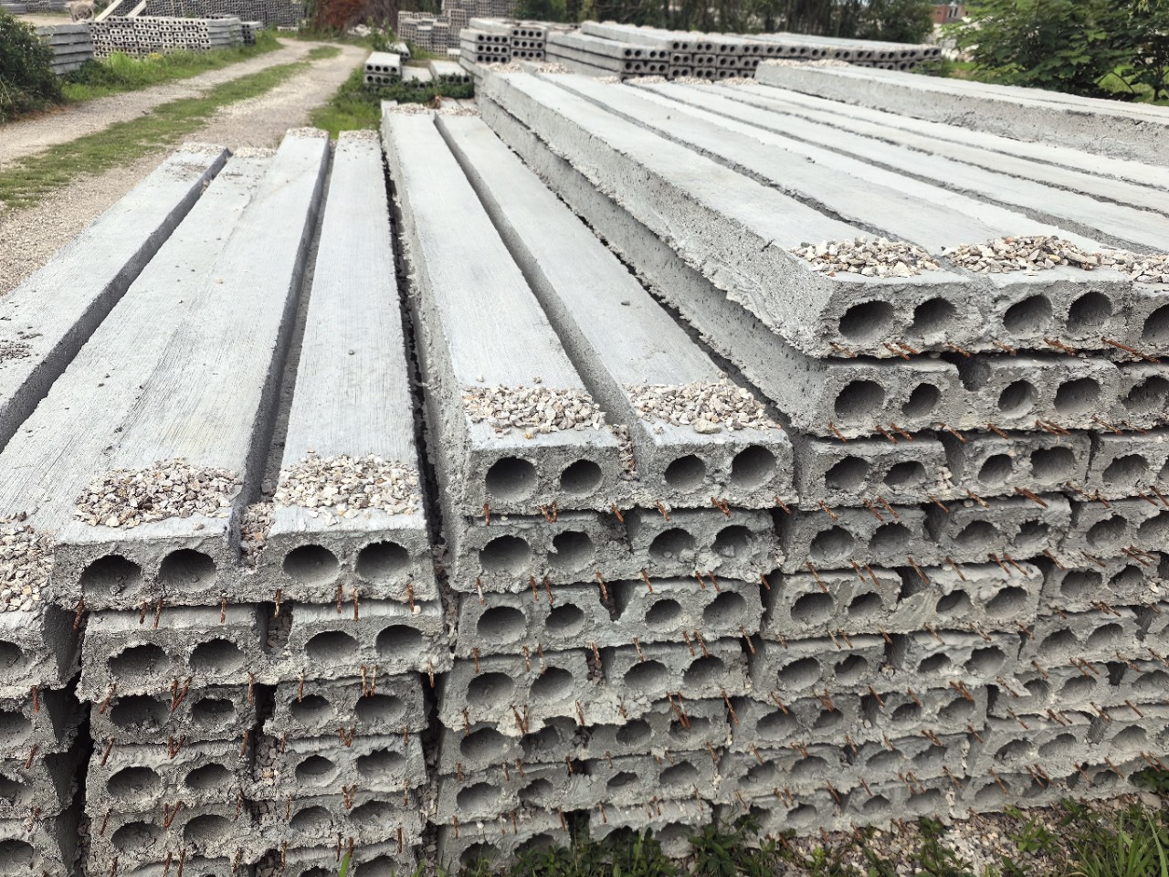 水泥过梁过墙板（24墙'12墙）预制踏步板等多孔隔墙板预应力水泥