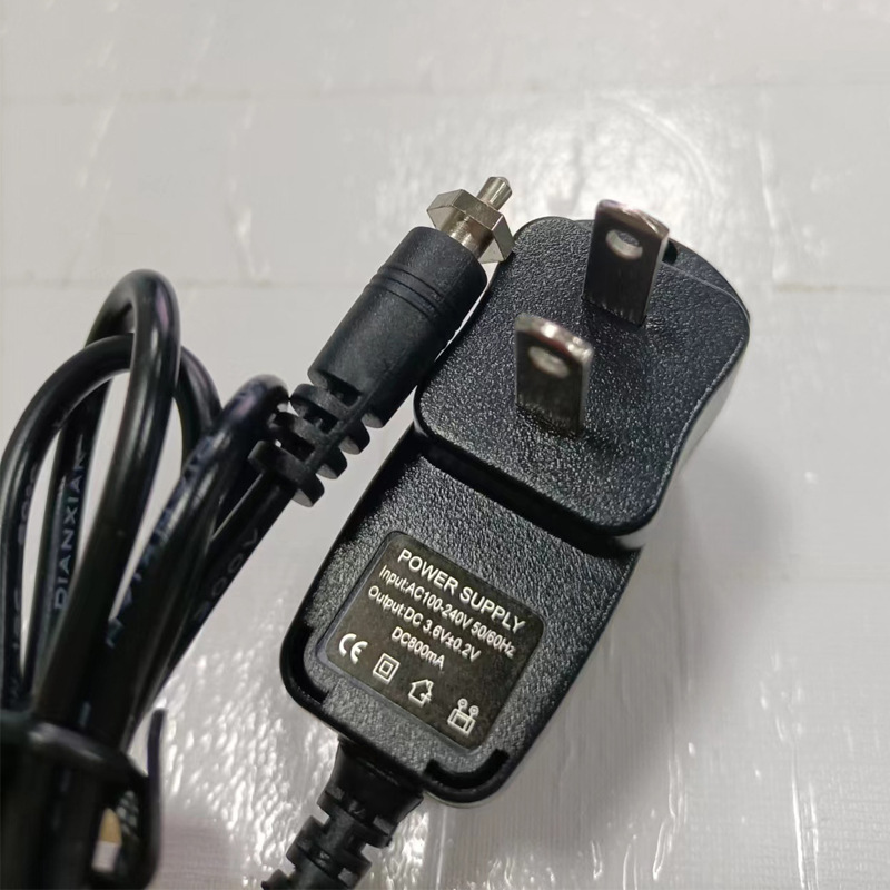 3.7V lithium battery charger Shenzhen factory 4.5V battery charger European gauge USB quantity multiple postage