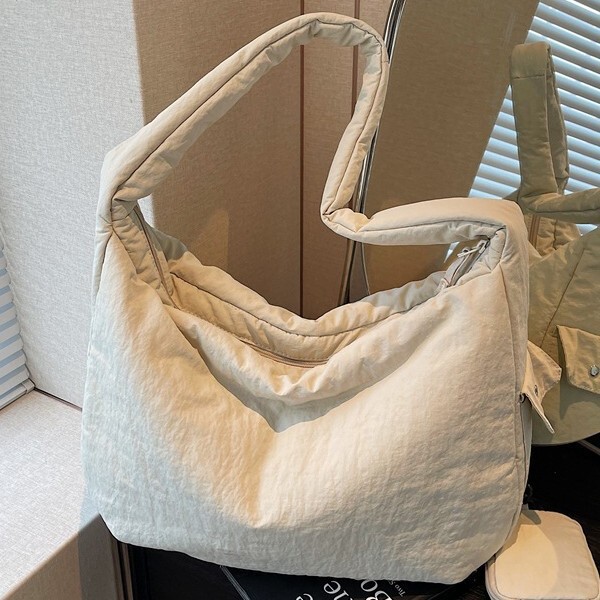 Versatile Solid Color Simple Commuter Work Shoulder Bag Relaxed Crossbody Large Bag Japanese Casual Large Capacity Tote Bag Versatile Solid Color Simple Commuter Work Shoulder Bag Relaxed Crossbody Large Bag Japanese Casual Large Capacity Tote Bag