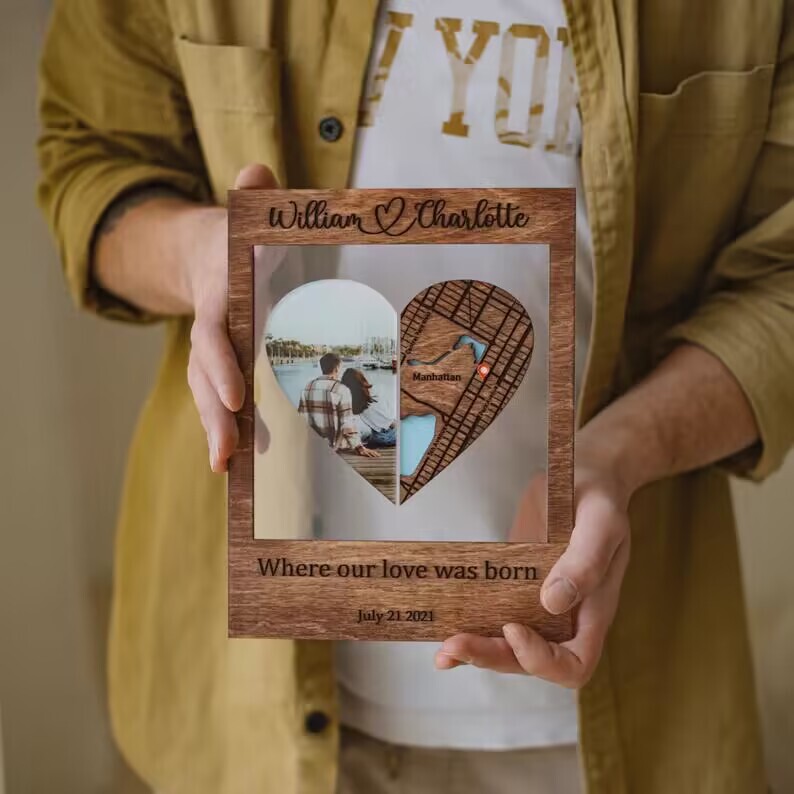 Couple romantic wedding gift personalized wooden photo frame anniversary gift for boyfriend birthday gift