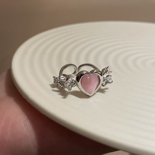 Niche design pink love thorn cat's eye zircon ring for women with sweet and cool style, fashionable temperament and versatile ring