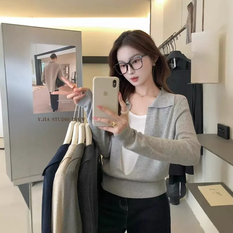 高级感假两件毛衣翻领设计感针织衫女秋新款修身显瘦百搭气质上衣