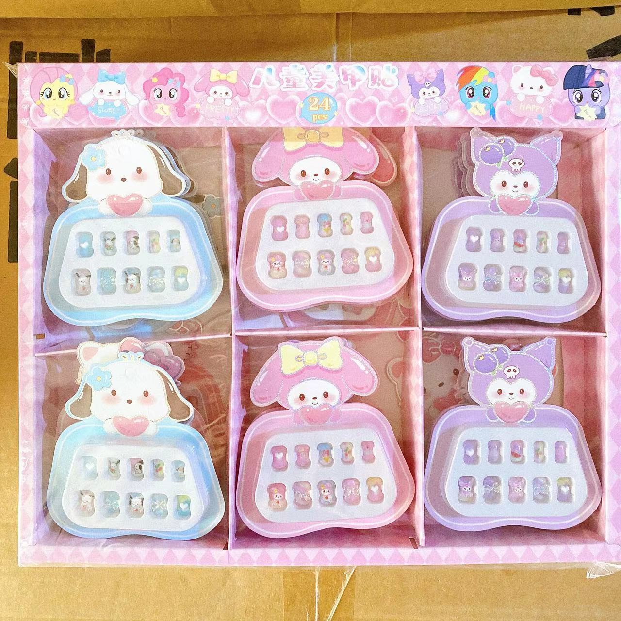 Nuevo niño usa manicura niña hecha a mano diy dibujos animados desmontables piezas de manicura tridimensionales juguetes lindos al por mayor