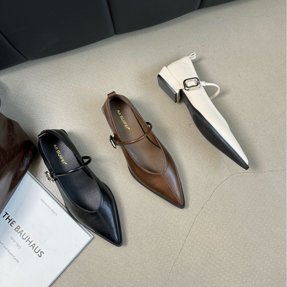 Chunky heel French retro pointed Brown Mary Jane shoes women's shoes 2024 spring/summer autumn new single-layer shoes