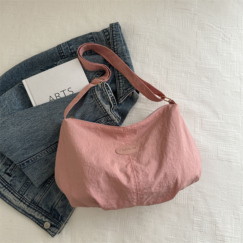 Versatile Solid Colour Dumpling Shoulder Bag For Casual Travel_voghion.com