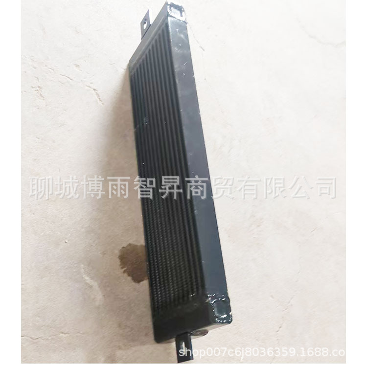 山东批发工程机械 液压油散热器 山猫滑移装载机油散配件6560954