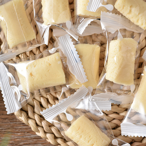 Xinjiang Cheese Milk Pimples 10kg/box Original sucrose-free milk alcohol independent milk-containing snacks wholesale in bulk bags