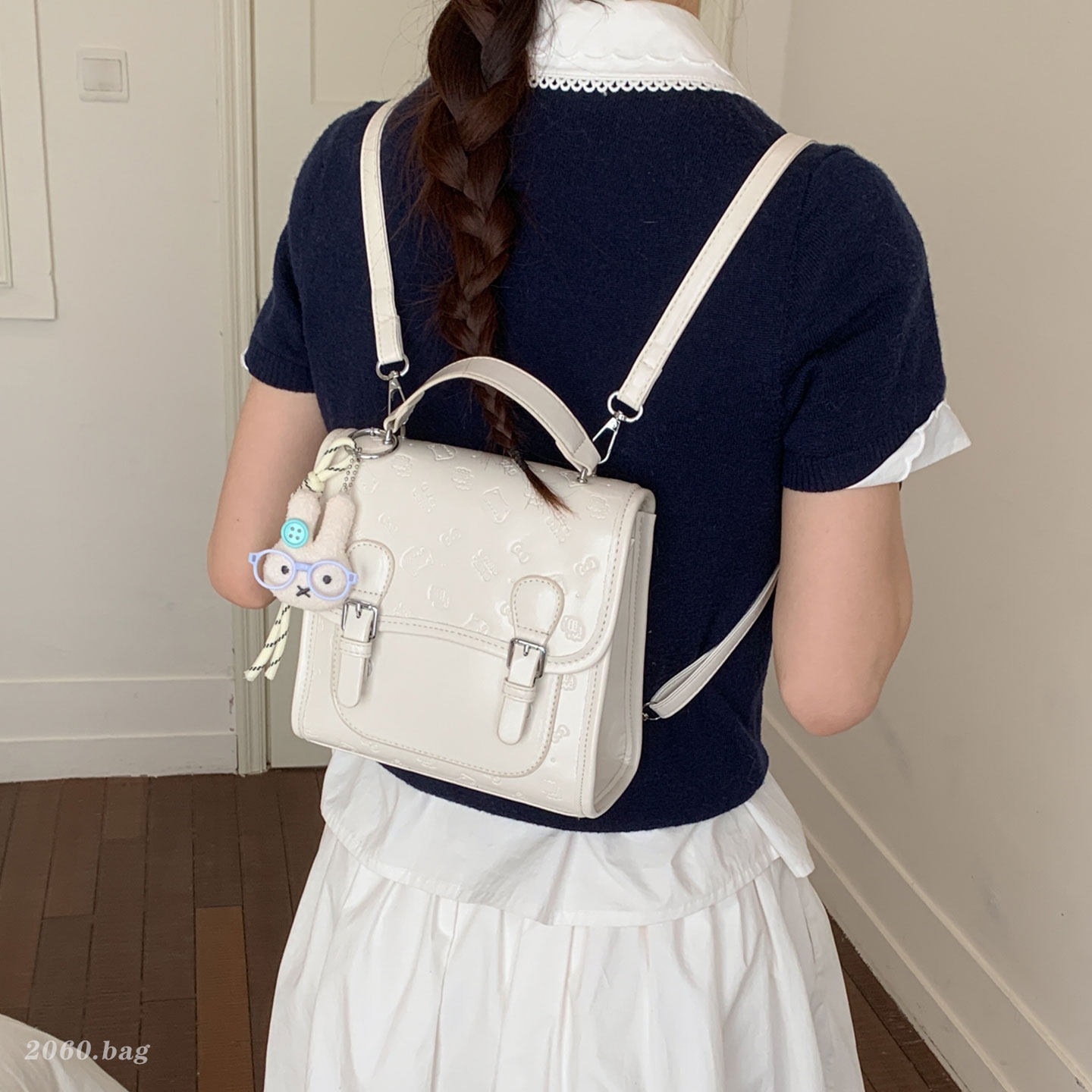 Wind2026 mochila de ocio de estilo extranjero universidad nicho sensación de viaje de temperamento versátil mochila diaria nueva