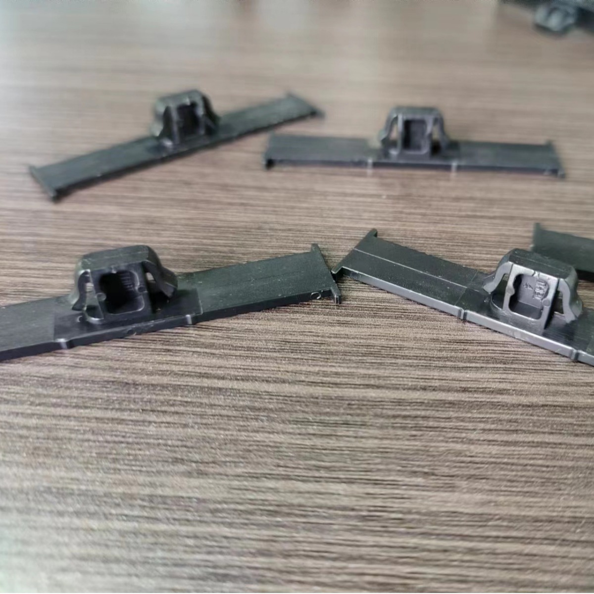 定位卡扣9214301   82711-1A890，