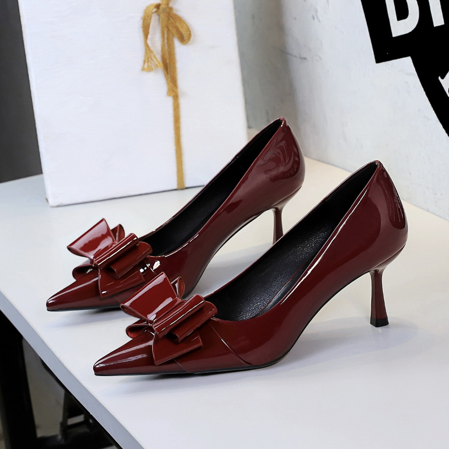 9577-H87 European And American Style Sexy Stiletto Pointed High-heeled For Women, Shallow Bow Design, Versatile Patent_vogvips.com