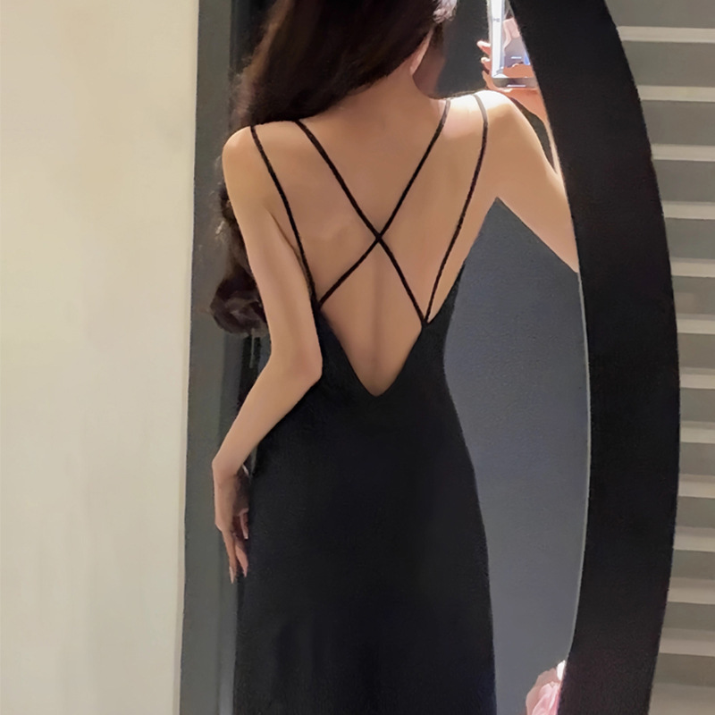 冰丝睡衣女夏季薄款港味复古露背收腰显瘦度假风吊带长裙外袍套装|undefined