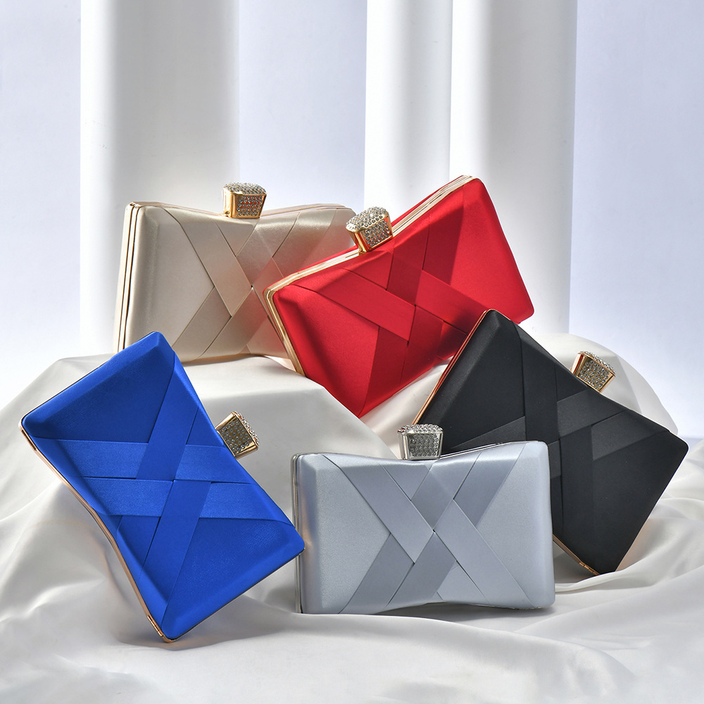 European and American-style trendy crossbody clutch bags, banquet handbags, small square shoulder bags, cheongsam-inspired evening bags—wholesale available