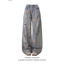 浅蓝小熊刺绣牛仔裤女春秋新款美式复古辣妹破洞毛边设计直筒裤潮