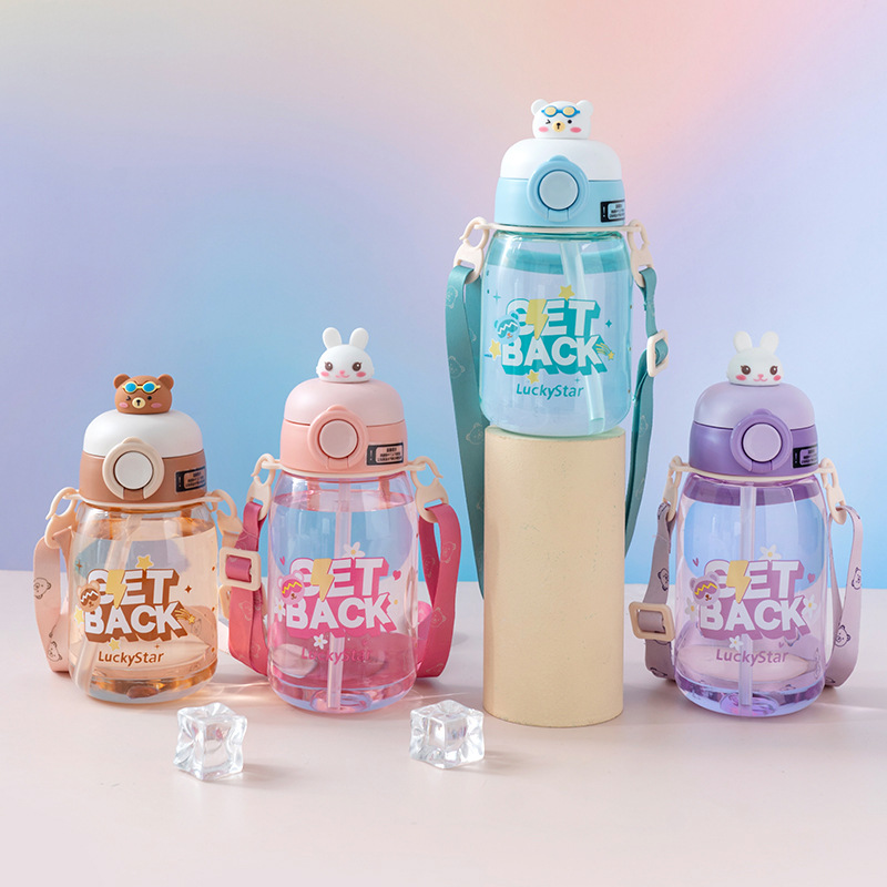 Yitong dibujos animados niños tazas de agua de plástico jardín de infantes bebés tazas de paja estudiantes portátiles muñecas lindas hervidas de agua