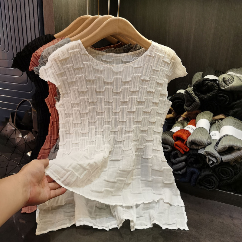 Summer Round Neck Sleeveless Top New Design Fashionable Work Clothing Versatile Slimming Look Square Plaid Pleated T-Shirt Summer Round Neck Sleeveless Top New Design Fashionable Work Clothing Versatile Slimming Look Square Plaid Pleated T-Shirt