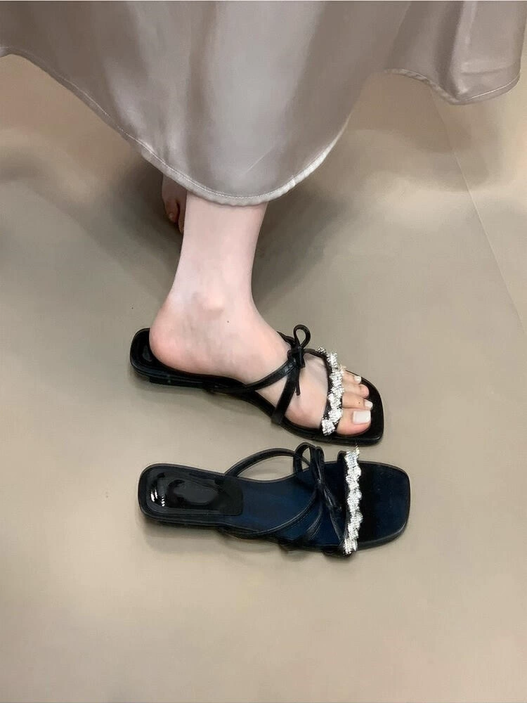 Версия из овчины ~ нишевые французские сандалии с открытым носком и стразами, однолинейные сандалии с бантом для женщин, летние сказочные сандалии для путешествий